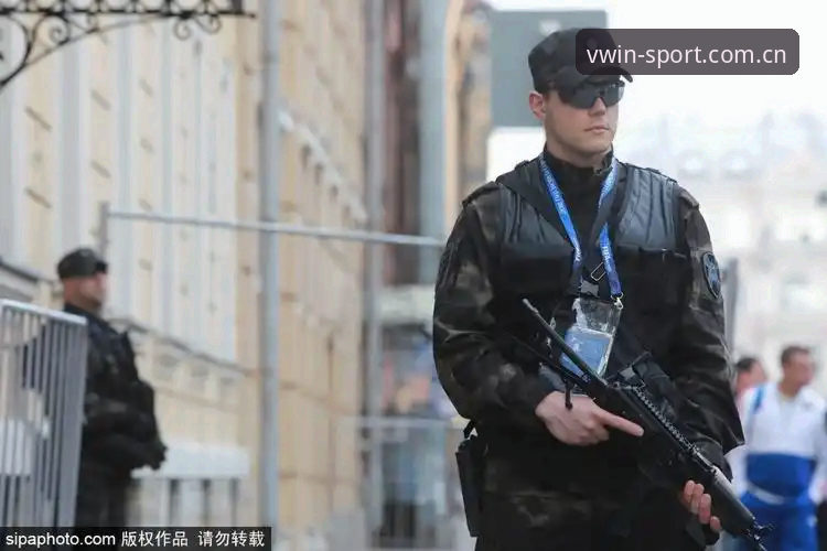 德赢体育赛事直播下载不了怎么办 世界杯安保变局解读:英警员赴美人数锐减的台前幕后